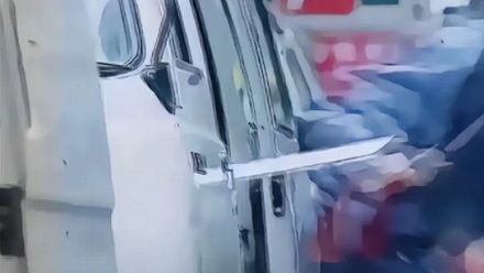 为什么广东人在大排档看到面包车扭头就跑？